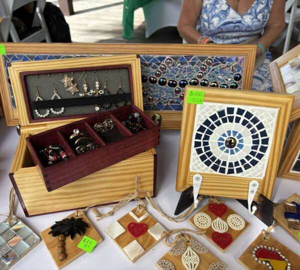 Phoenix Grenada: Artisan Woodwork & Mosaic Creations